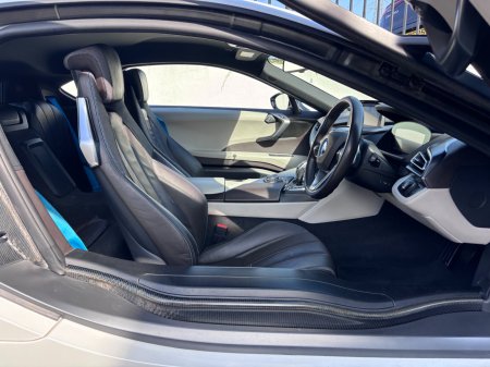 2017 BMW i8 - photo 7