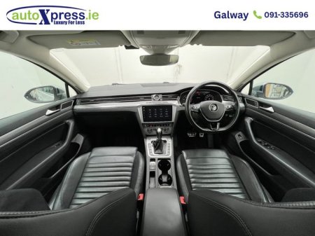 2020 Volkswagen Passat - photo 2