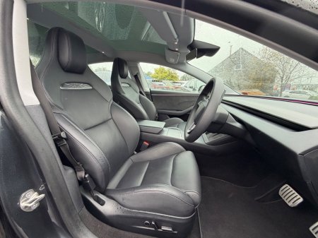 2024 Tesla Model 3 - photo 2