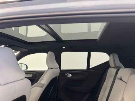 2026 Volvo EX40 - photo 7