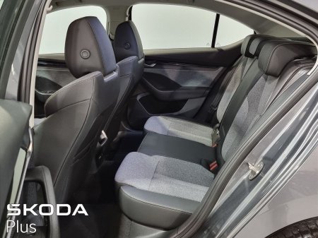 2025 Skoda Octavia - photo 7