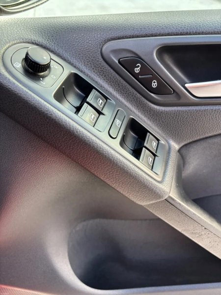2011 Volkswagen Golf - photo 17