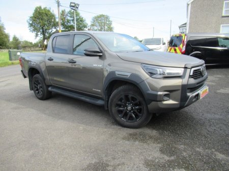 2025 Toyota Hilux Invincible X