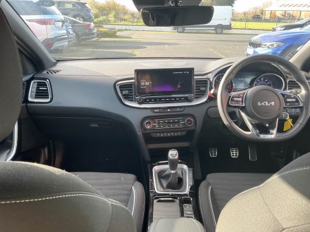 2025 Kia Ceed - photo 12