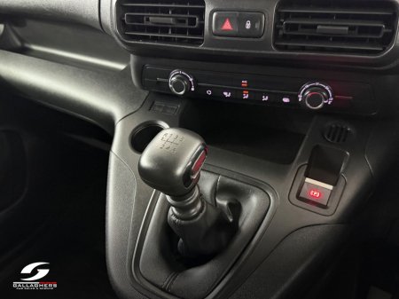2023 Peugeot Partner - photo 17