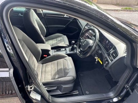 2017 Volkswagen Golf - photo 8