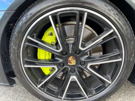 2018 Porsche Panamera - photo 17