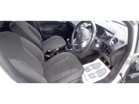 2016 Ford Fiesta - photo 12