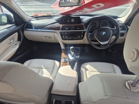 2017 BMW 3-Series - photo 2