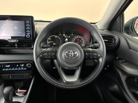 2023 Toyota Yaris - photo 9