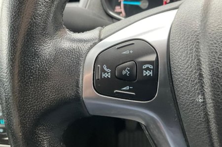 2017 Ford Fiesta - photo 30