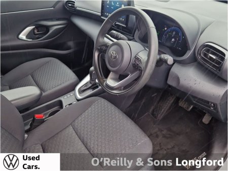 2025 Toyota Yaris Cross - photo 8