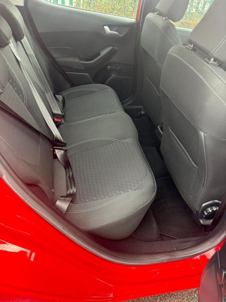 2020 Ford Fiesta - photo 14