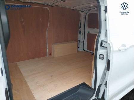 2025 Volkswagen Transporter - photo 6