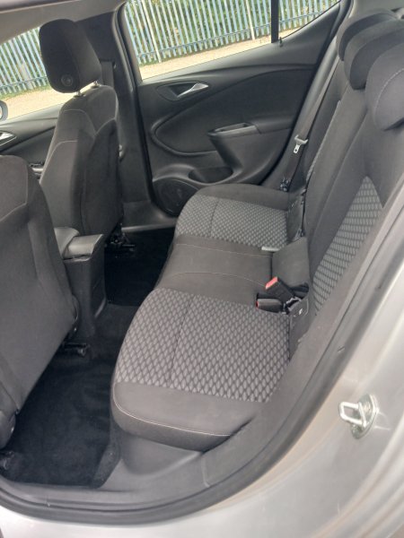 2016 Vauxhall Astra - photo 12