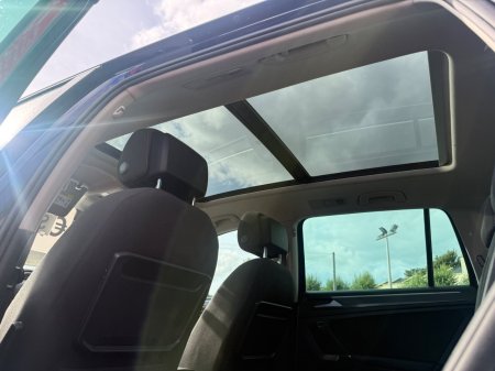 2018 Volkswagen Tiguan - photo 18