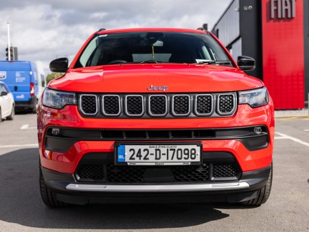 2024 Jeep Compass - photo 2