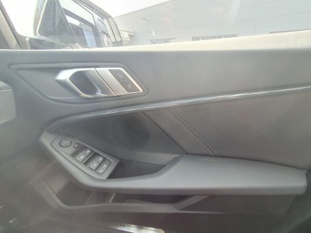 2023 BMW 1-Series - photo 22
