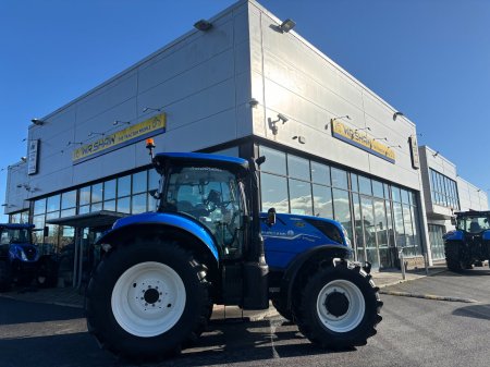 0 New Holland T7.225 - photo 3