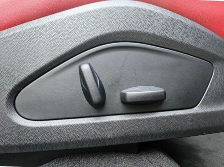 2026 Porsche Macan - photo 16