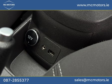 2013 Ford Fiesta - photo 18