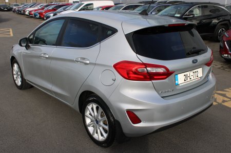 2021 Ford Fiesta - photo 3