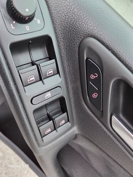 2011 Volkswagen Golf - photo 13