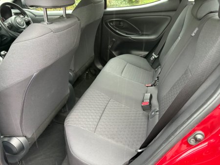 2021 Toyota Yaris - photo 8