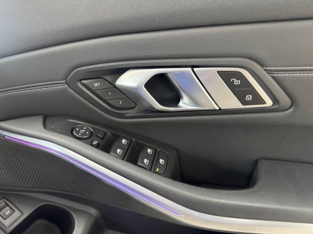 2021 BMW 3-Series - photo 12