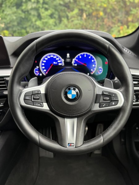 2019 BMW 5-Series - photo 27
