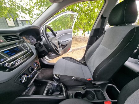 2016 Hyundai i20 - photo 15