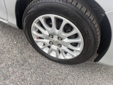 2012 Toyota Yaris - photo 6