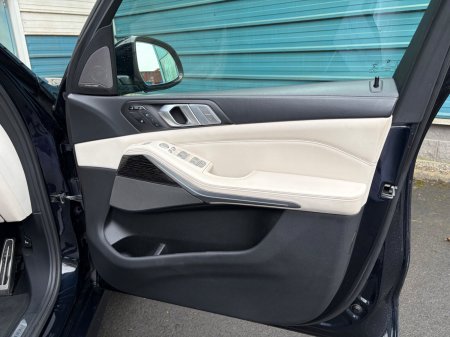 2021 BMW X7 - photo 15