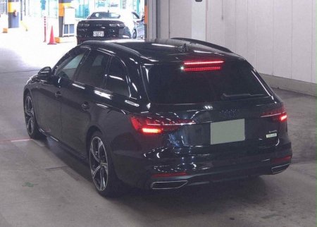 2022 Audi A4 - photo 5