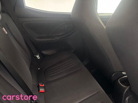2021 Toyota Yaris - photo 10