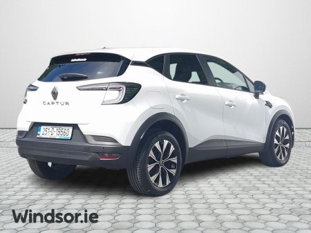 2025 Renault Captur - photo 2