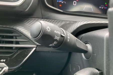 2025 Peugeot 208 - photo 14