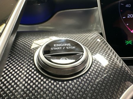 2025 Mercedes-Benz GLC - photo 23