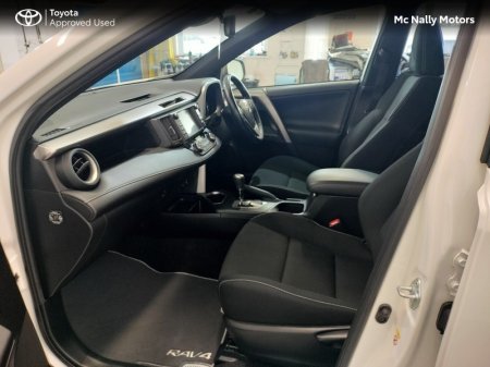 2017 Toyota RAV4 - photo 6