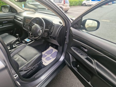 2017 Mitsubishi Outlander - photo 5