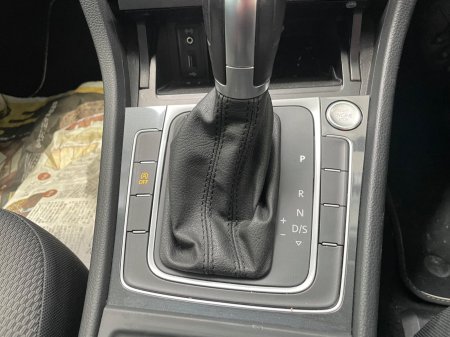2019 Volkswagen Golf - photo 6