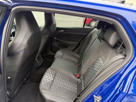 2025 Volkswagen Golf - photo 21