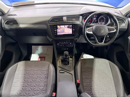 2023 Volkswagen Tiguan - photo 13