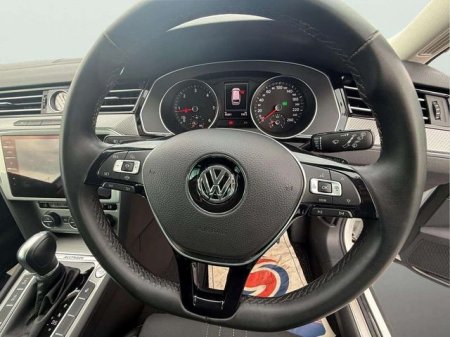 2019 Volkswagen Passat - photo 15