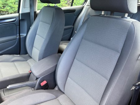 2010 Volkswagen Golf - photo 10