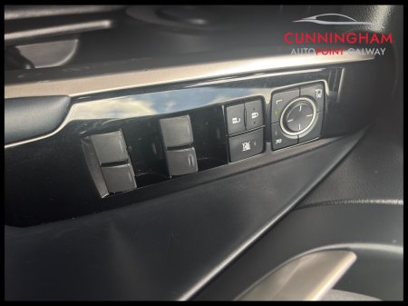 2018 Lexus IS - photo 27