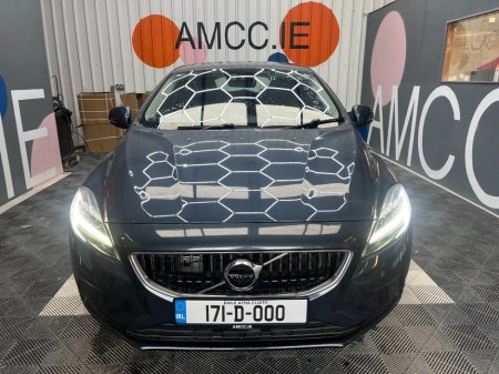 2017 Volvo V40 - photo 2