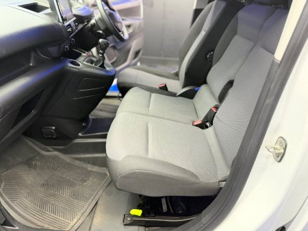 2022 Peugeot Partner - photo 17