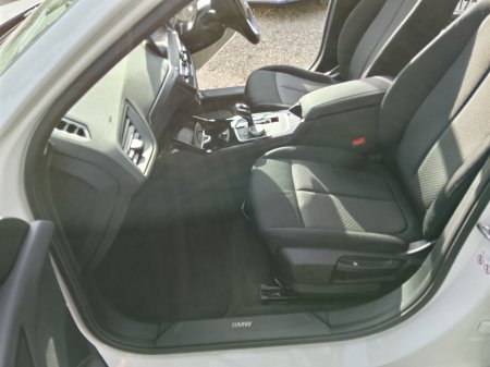 2021 BMW 1-Series - photo 9