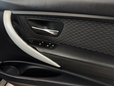 2015 BMW 3-Series - photo 12